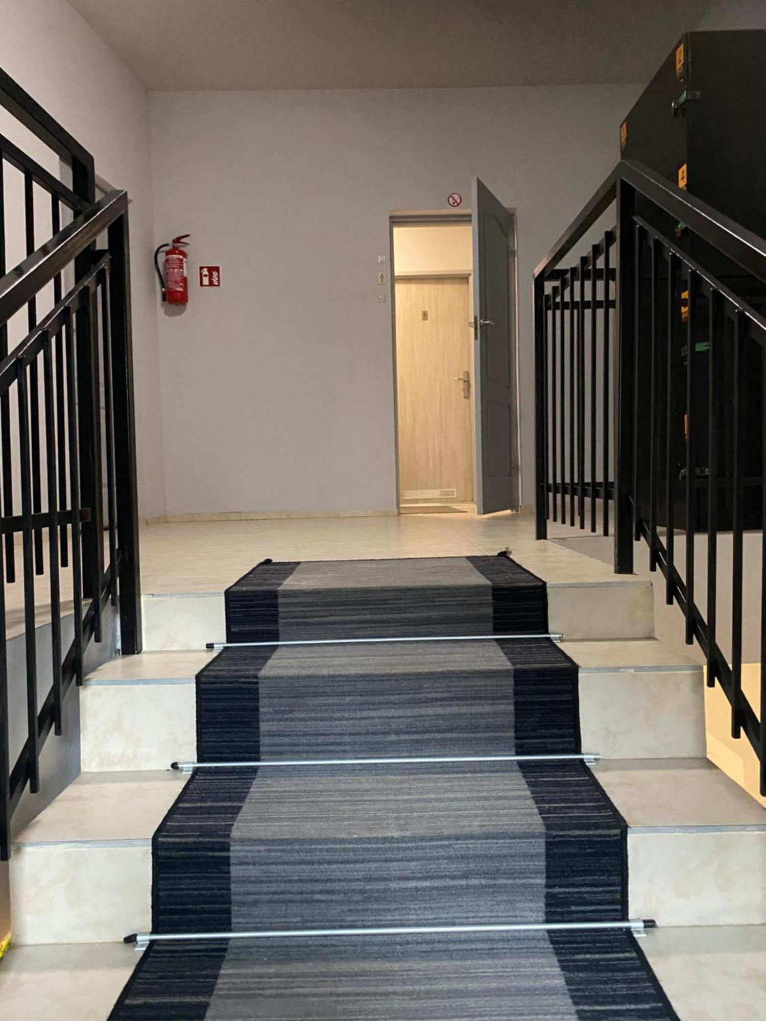 Art Inn Space Krasków Εξωτερικό φωτογραφία