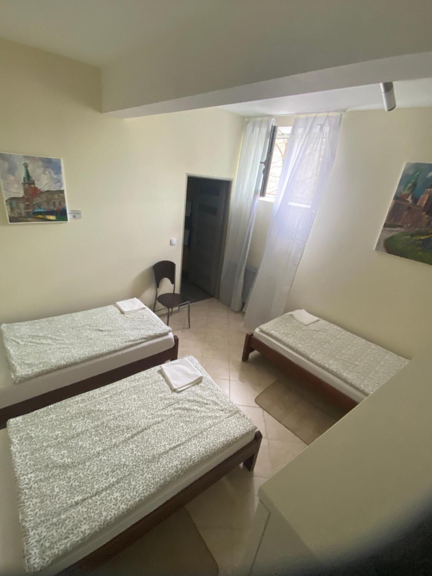 Art Inn Space Krasków Εξωτερικό φωτογραφία